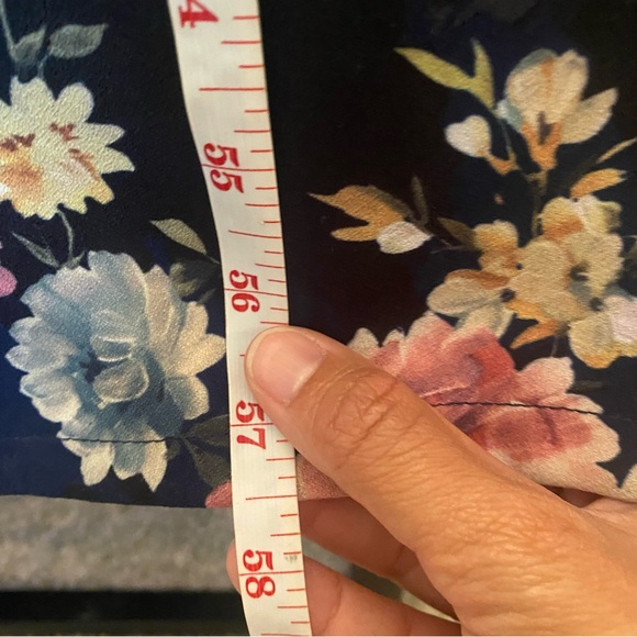 Little Mistress Mixed Floral Faux Wrap Jumpsuit size 4 - Picture 14 of 16